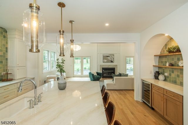 28 Mountain Ave, Summit City, NJ 07901