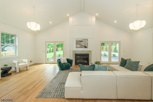 28 Mountain Ave, Summit City, NJ 07901