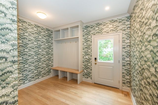28 Mountain Ave, Summit City, NJ 07901