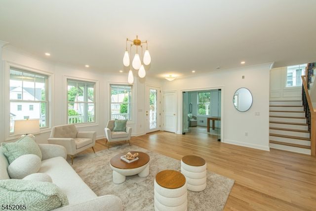 28 Mountain Ave, Summit City, NJ 07901