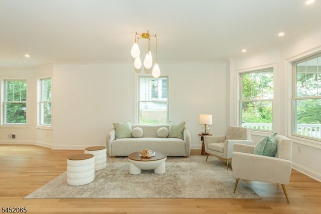 28 Mountain Ave, Summit City, NJ 07901