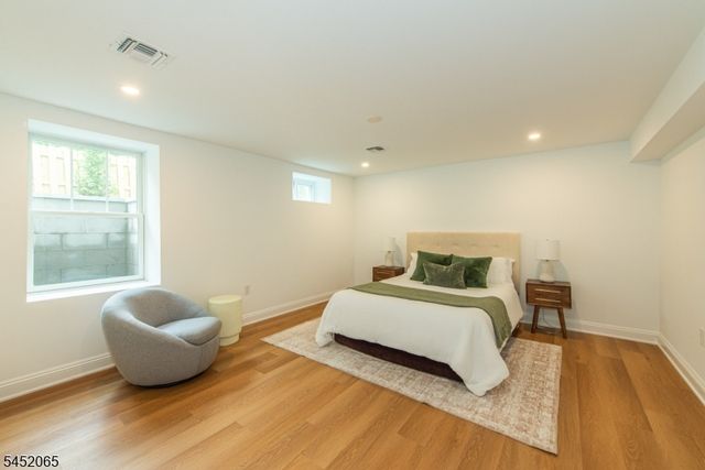 28 Mountain Ave, Summit City, NJ 07901