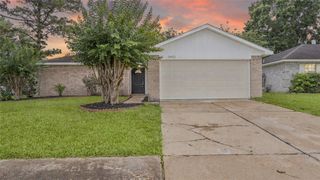 10622 Highland Woods Drive, Sugar Land, TX 77498