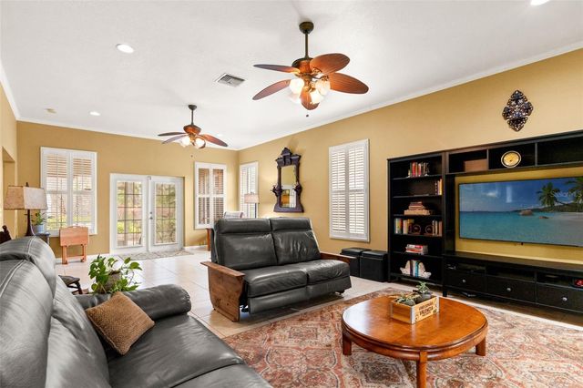 1202 W CORAL STREET, Tampa, FL 33602