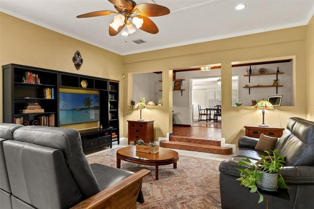 1202 W CORAL STREET, Tampa, FL 33602