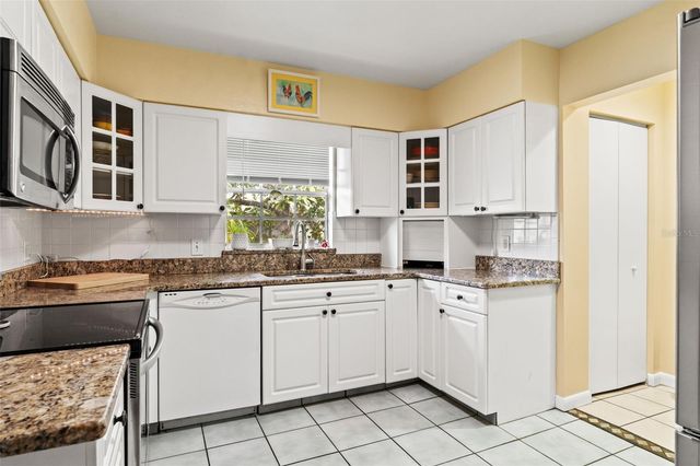 1202 W CORAL STREET, Tampa, FL 33602