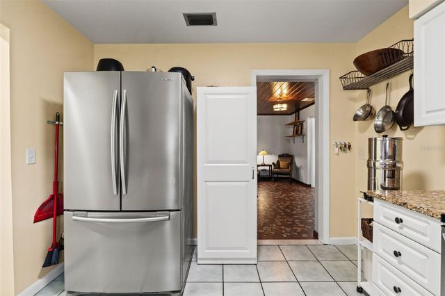 1202 W CORAL STREET, Tampa, FL 33602