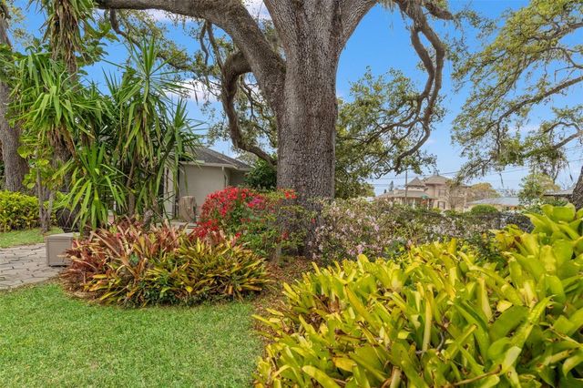 1202 W CORAL STREET, Tampa, FL 33602