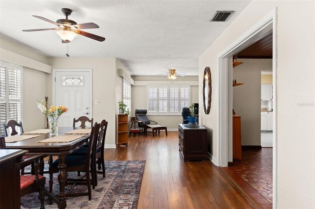 1202 W CORAL STREET, Tampa, FL 33602