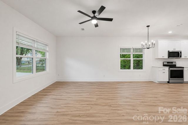 1327 4th Street, Statesville, NC 28677