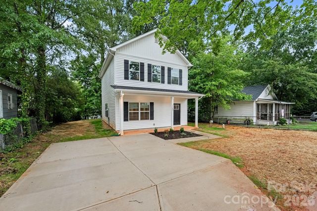 1327 4th Street, Statesville, NC 28677