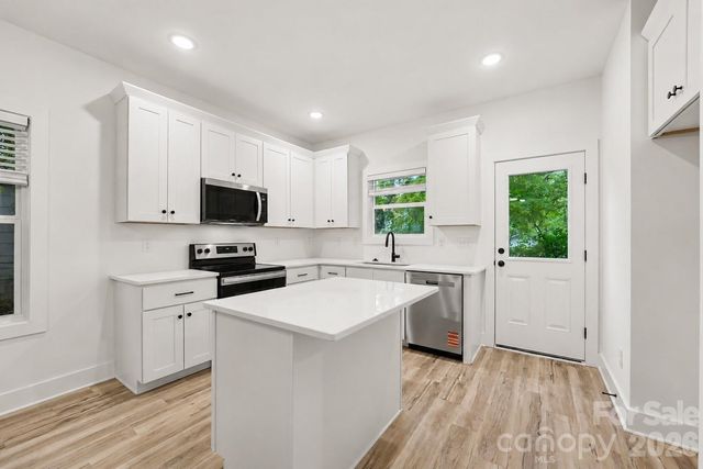 1327 4th Street, Statesville, NC 28677