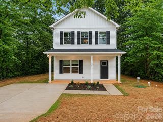 1327 4th Street, Statesville, NC 28677