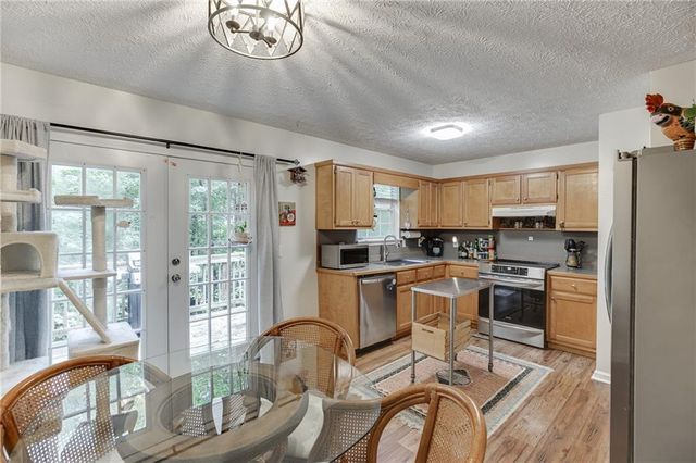 9420 Manor Lane, Gainesville, GA 30506