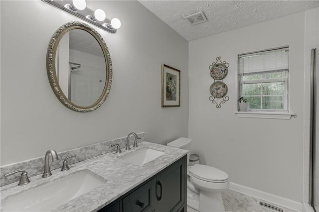9420 Manor Lane, Gainesville, GA 30506