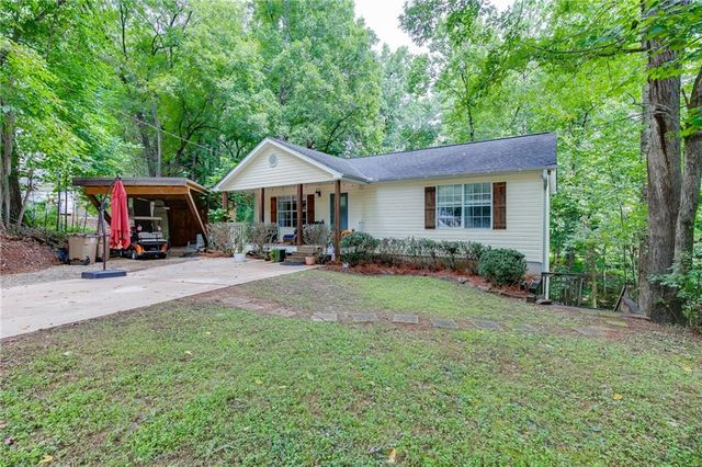 9420 Manor Lane, Gainesville, GA 30506
