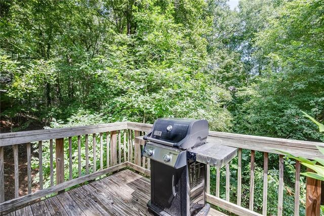 9420 Manor Lane, Gainesville, GA 30506