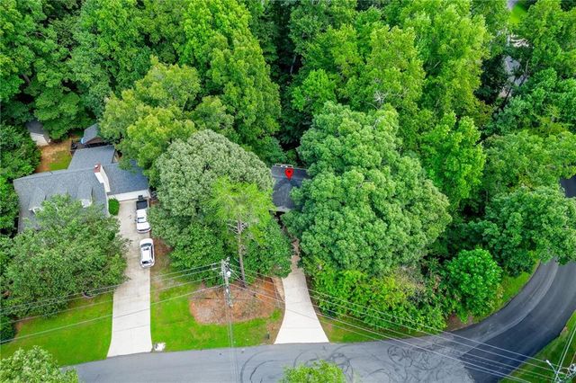 9420 Manor Lane, Gainesville, GA 30506