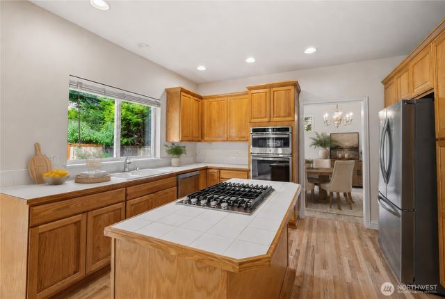 18636 172nd Place SE, Renton, WA 98058