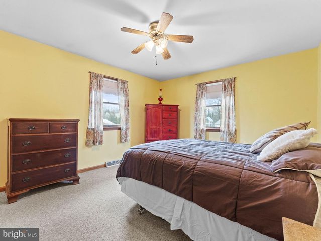 482 ALMOND RD, Pittsgrove, NJ 08318