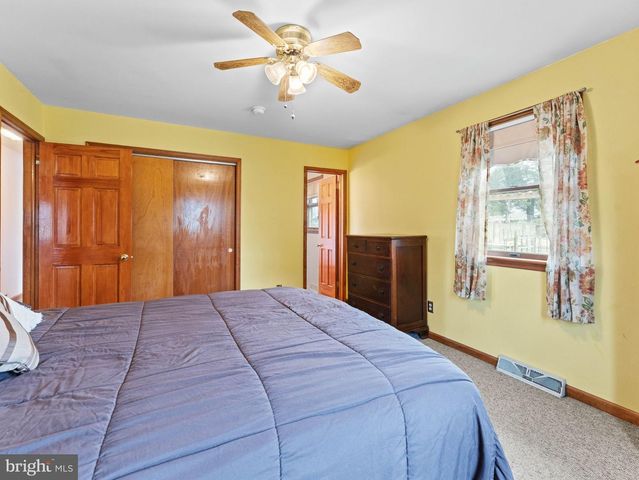 482 ALMOND RD, Pittsgrove, NJ 08318