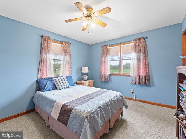 482 ALMOND RD, Pittsgrove, NJ 08318