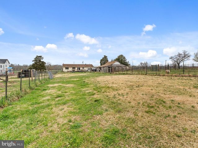 482 ALMOND RD, Pittsgrove, NJ 08318