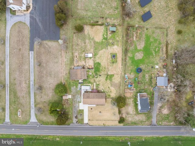 482 ALMOND RD, Pittsgrove, NJ 08318