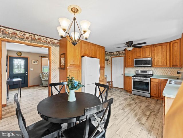 482 ALMOND RD, Pittsgrove, NJ 08318