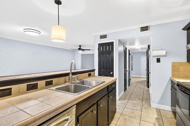 4049 Ogrady Dr, Corpus Christi, TX 78413