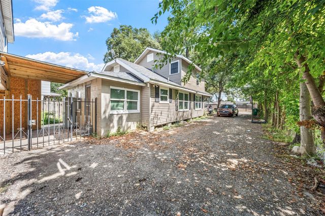 213 Caplin Street, Houston, TX 77022