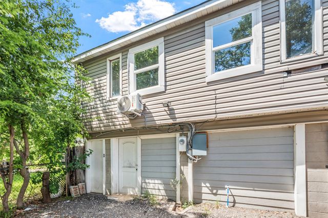 213 Caplin Street, Houston, TX 77022