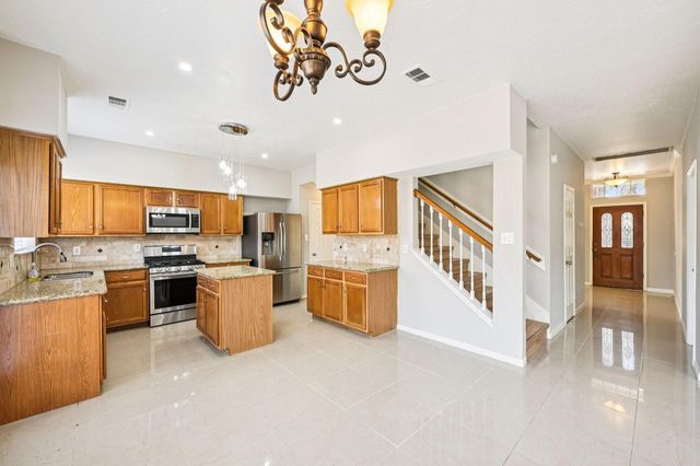 2130 Autumn Fern Drive, Katy, TX 77450