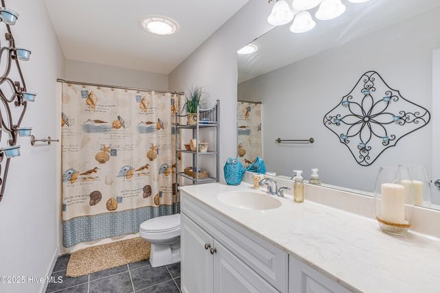 335 NE 43rd Street, Oak Island, NC 28465