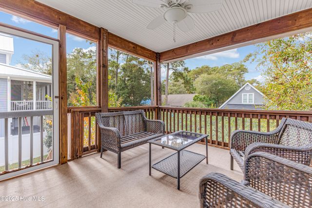 335 NE 43rd Street, Oak Island, NC 28465