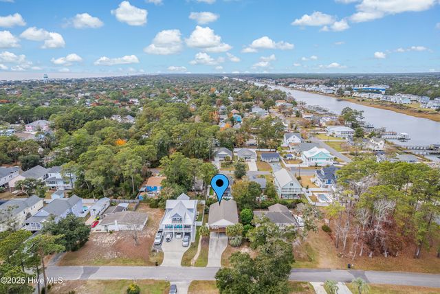 335 NE 43rd Street, Oak Island, NC 28465