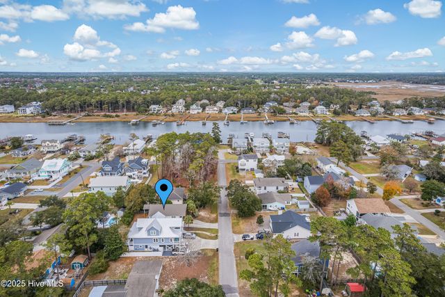 335 NE 43rd Street, Oak Island, NC 28465