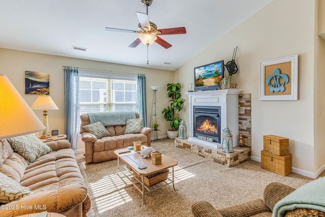 335 NE 43rd Street, Oak Island, NC 28465