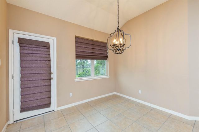 2201 Signal Hill Drive, Pearland, TX 77584