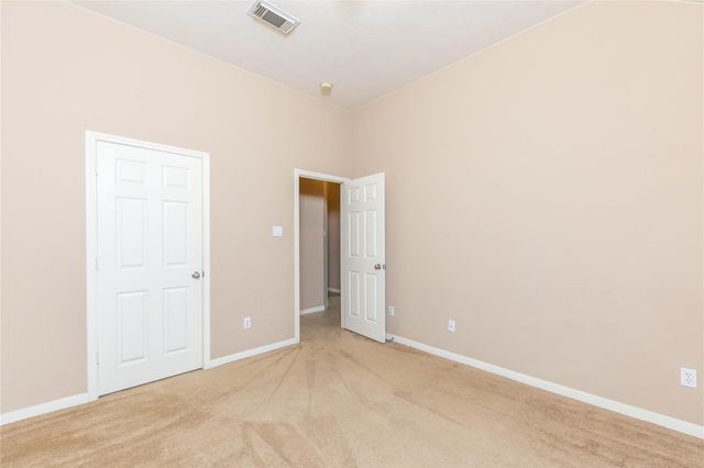 2201 Signal Hill Drive, Pearland, TX 77584