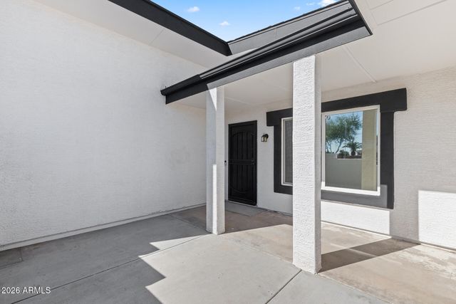 16817 N MEADOW PARK Drive, Sun City, AZ 85351