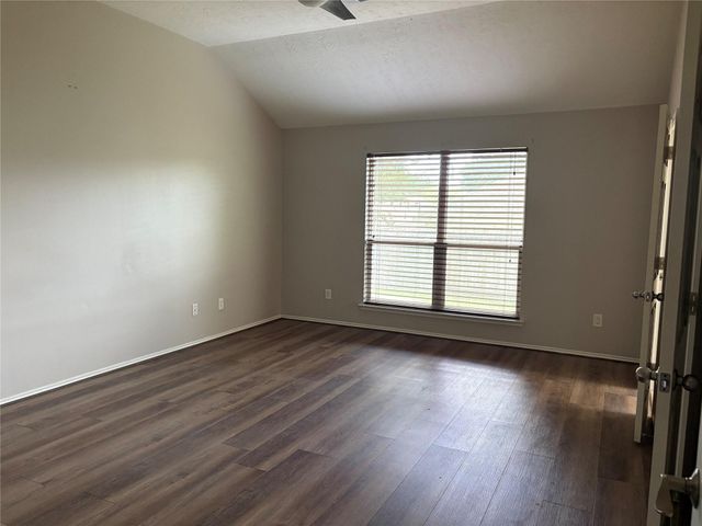 18499 Sunrise Pnes, Montgomery, TX 77316