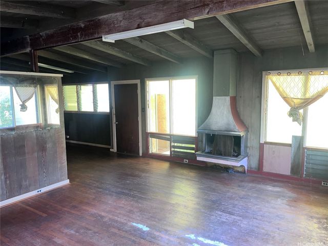 253 Hakuone Street, Wahiawa, HI 96786