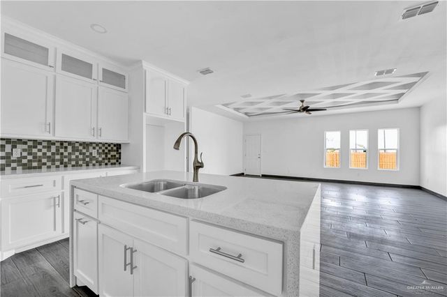 2820 Linva Avenue, Mcallen, TX 78541