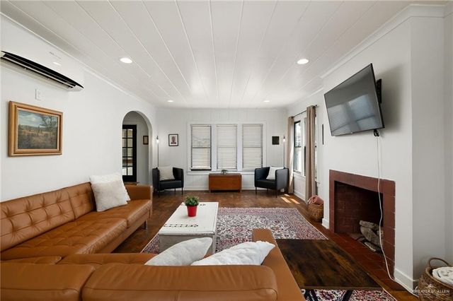 902 N 15th Street, Mcallen, TX 78501