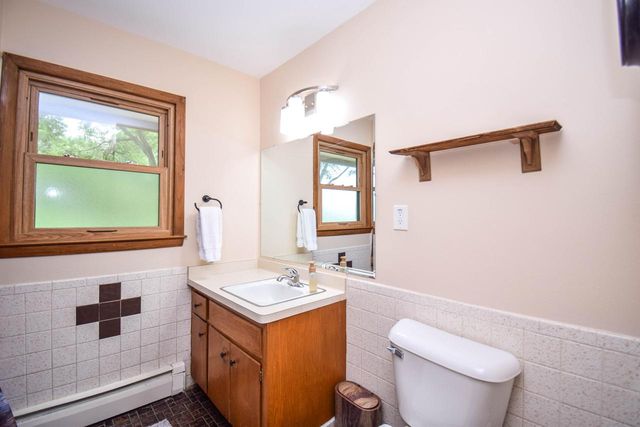 836 S 95th STREET, West Allis, WI 53214