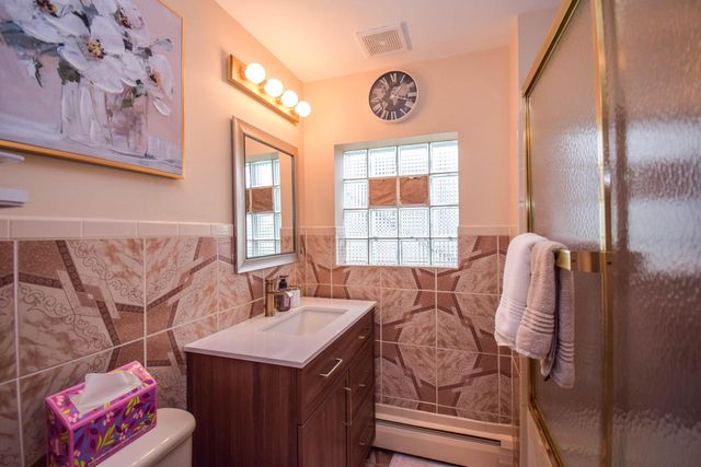 836 S 95th STREET, West Allis, WI 53214