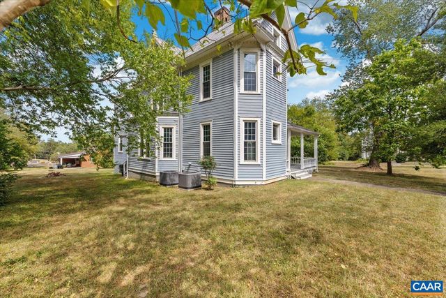 101 WEST ST, Louisa, VA 23093