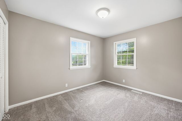 910 Heritage Lane, Anderson, IN 46013