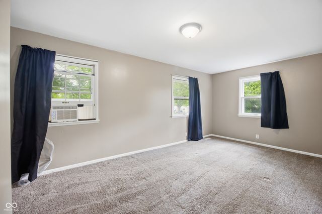 910 Heritage Lane, Anderson, IN 46013